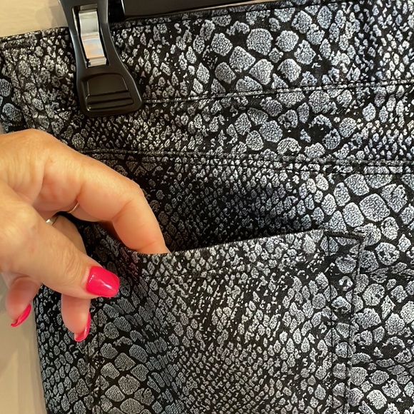 DAVID KAHN metallic snake print ankle jean stretch straight cut silver black 30w - Picture 6 of 13